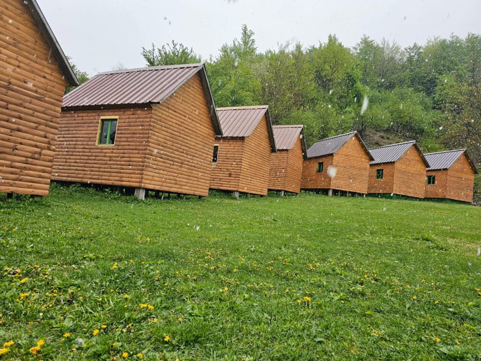 Bujtina Zemra Tradites Theth Rom bilde